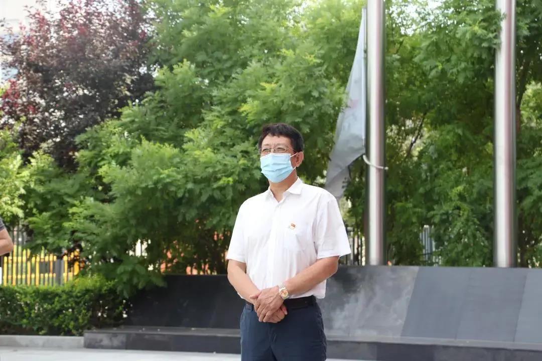 0bdac733d980de8a80ac9a21bbef37de.jpg